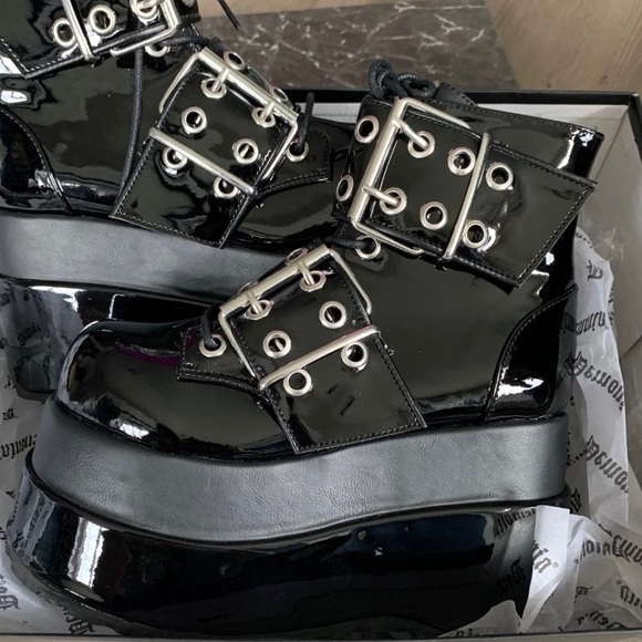 Demonia Bear 104 - Picture 3 of 11